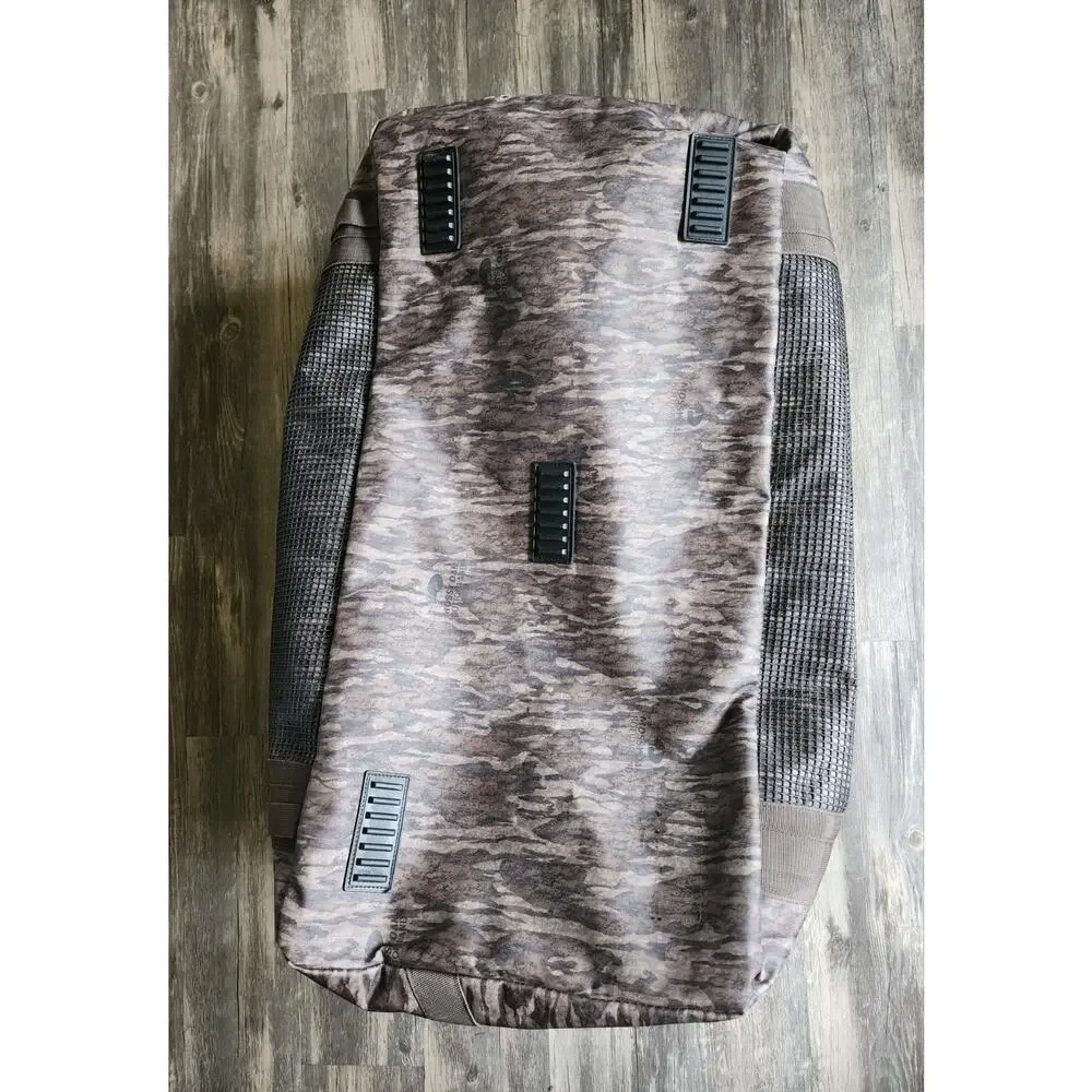 INSIGHTS Camo Traveler Gear Duffle Bag XXL Hunting Outdoor Camping